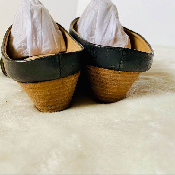 Leather Strap Wedge Black - Picture 3 of 7